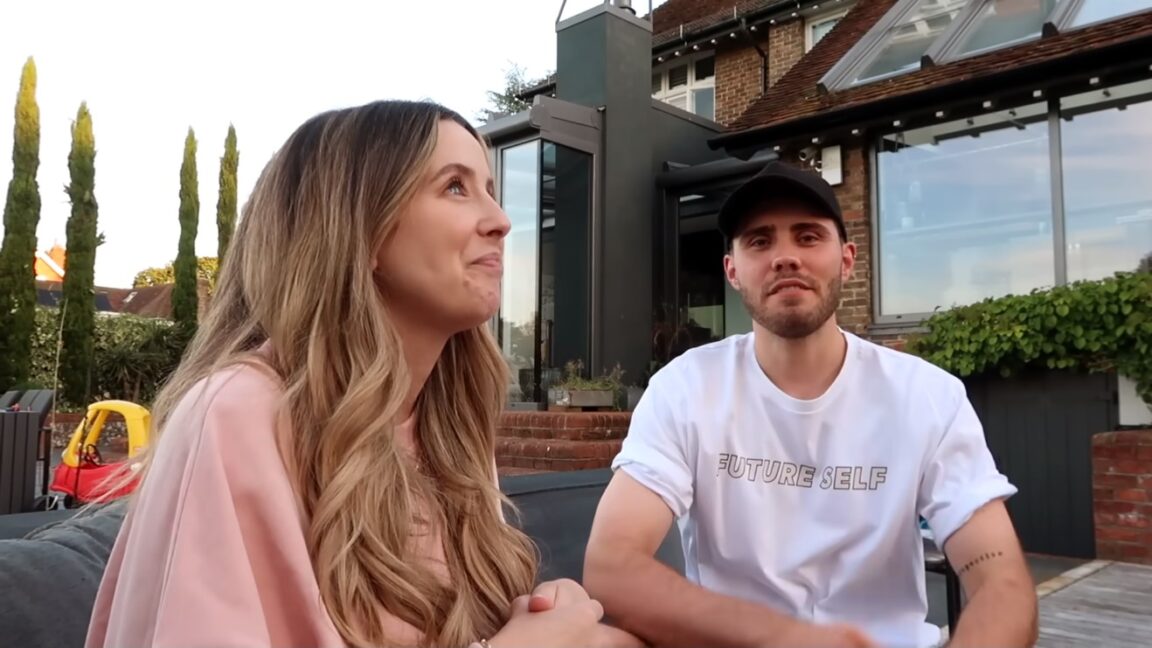 Zoe Sugg British YouTube Star - BiographON